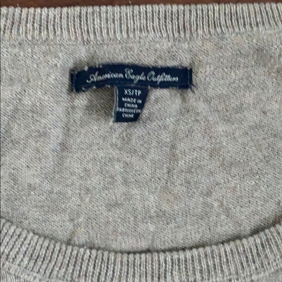 American Eagle long sleeve sweater in size XS - Picture 2 of 3